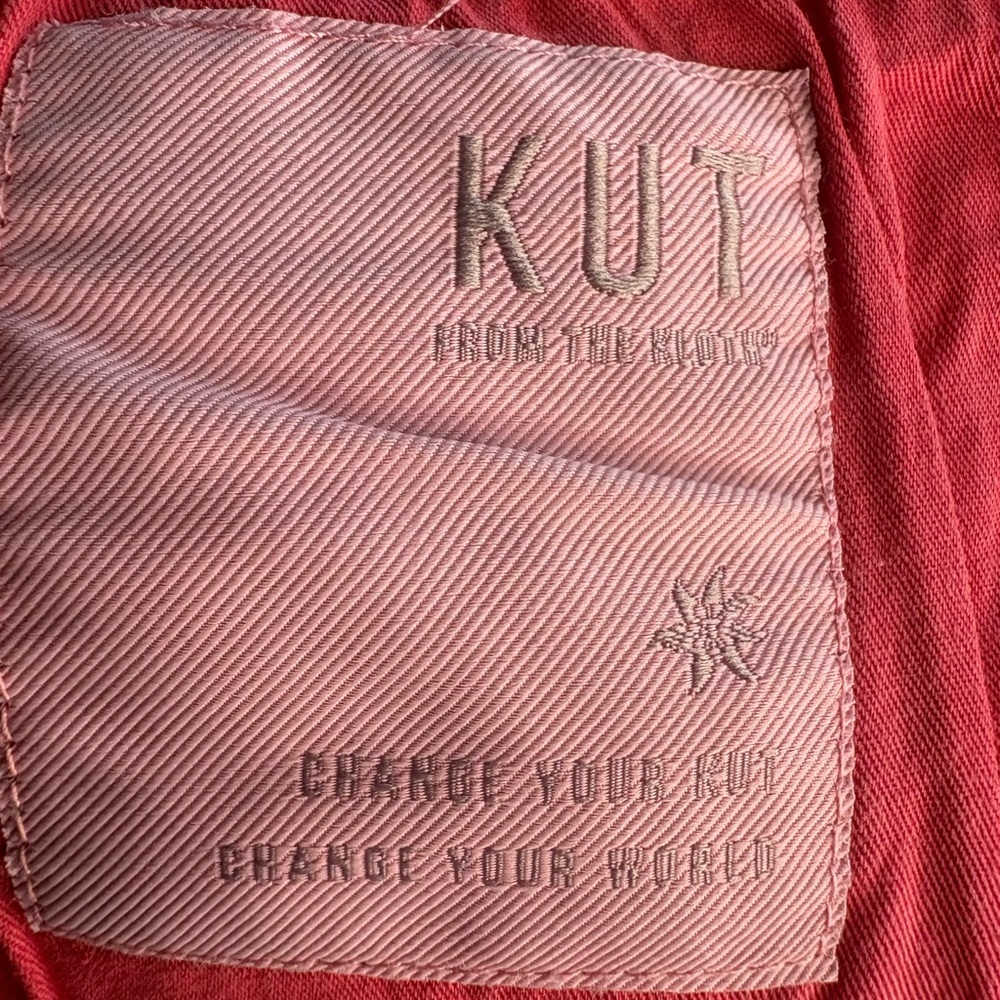 Kut from the Kloth Jane high rise watermelon red Frayed Hem Denim Shorts sz 4 - Picture 8 of 8